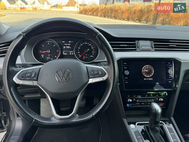 Серый Фольксваген Пассат, объемом двигателя 2 л и пробегом 178 тыс. км за 21900 $, фото 14 на Automoto.ua