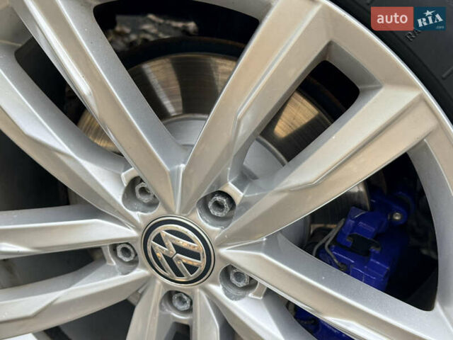 Серый Фольксваген Пассат, объемом двигателя 1.4 л и пробегом 111 тыс. км за 24700 $, фото 5 на Automoto.ua