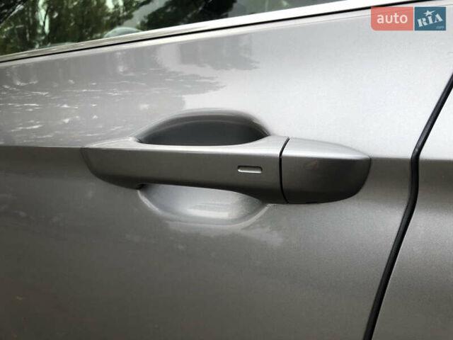 Серый Фольксваген Пассат, объемом двигателя 1.97 л и пробегом 185 тыс. км за 22950 $, фото 20 на Automoto.ua