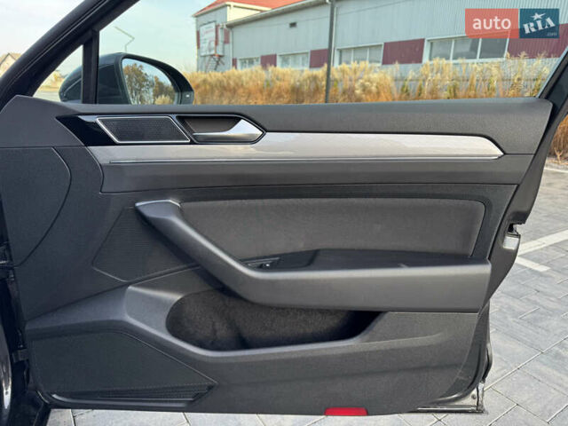 Серый Фольксваген Пассат, объемом двигателя 2 л и пробегом 178 тыс. км за 21900 $, фото 27 на Automoto.ua