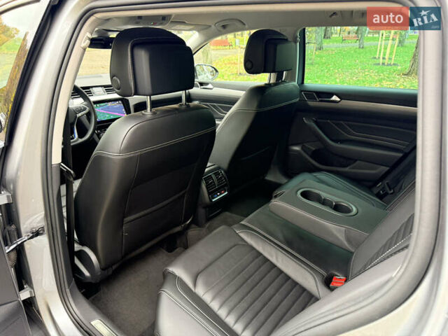 Серый Фольксваген Пассат, объемом двигателя 1.4 л и пробегом 111 тыс. км за 24700 $, фото 16 на Automoto.ua