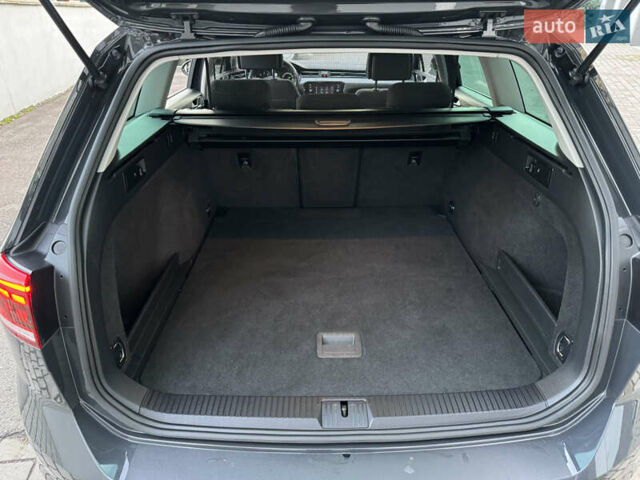 Серый Фольксваген Пассат, объемом двигателя 2 л и пробегом 220 тыс. км за 19800 $, фото 79 на Automoto.ua