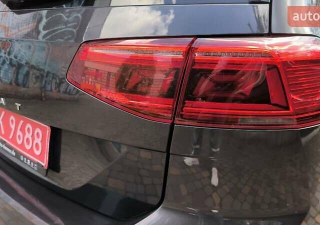 Серый Фольксваген Пассат, объемом двигателя 2 л и пробегом 162 тыс. км за 26000 $, фото 64 на Automoto.ua