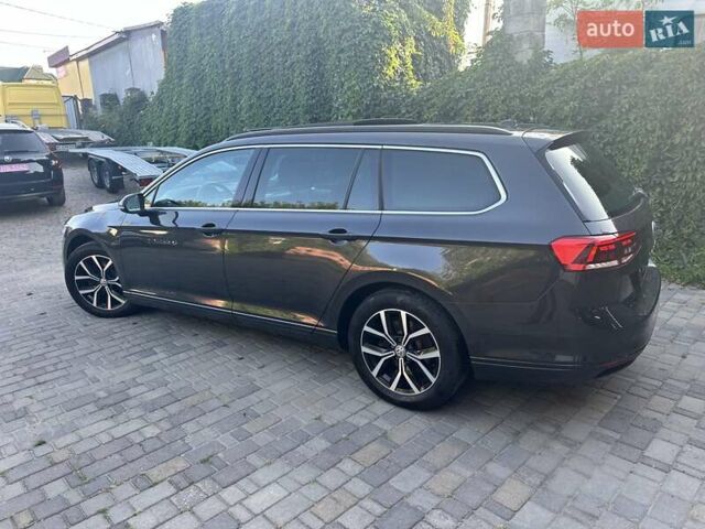 Серый Фольксваген Пассат, объемом двигателя 1.97 л и пробегом 188 тыс. км за 22700 $, фото 14 на Automoto.ua