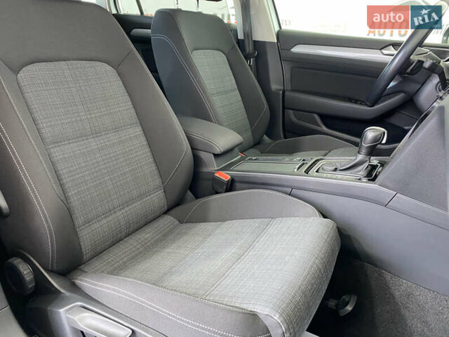 Серый Фольксваген Пассат, объемом двигателя 2 л и пробегом 120 тыс. км за 20950 $, фото 8 на Automoto.ua