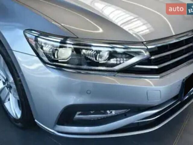 Сірий Фольксваген Пассат, об'ємом двигуна 2 л та пробігом 140 тис. км за 28250 $, фото 1 на Automoto.ua