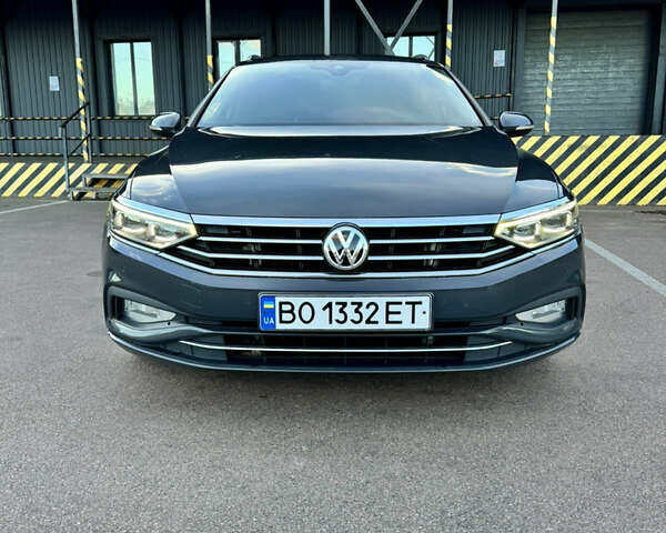 Серый Фольксваген Пассат, объемом двигателя 1.97 л и пробегом 265 тыс. км за 22300 $, фото 1 на Automoto.ua