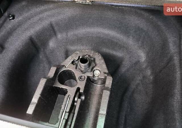 Серый Фольксваген Пассат, объемом двигателя 2 л и пробегом 162 тыс. км за 26000 $, фото 19 на Automoto.ua