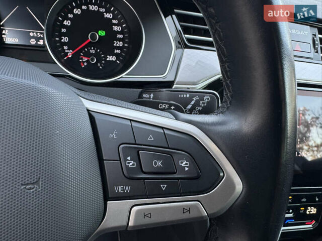 Серый Фольксваген Пассат, объемом двигателя 2 л и пробегом 170 тыс. км за 21900 $, фото 17 на Automoto.ua