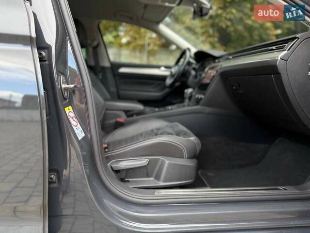 Фольксваген Пассат 2020 в Ужгороде на Automoto.ua Серый Фольксваген Пассат, объемом двигателя 1.97 л и пробегом 190 тыс. км за 20999 $, фото 19 на Automoto.ua