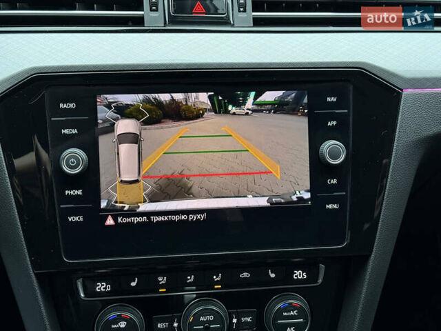 Сірий Фольксваген Пассат, об'ємом двигуна 2 л та пробігом 269 тис. км за 18750 $, фото 18 на Automoto.ua