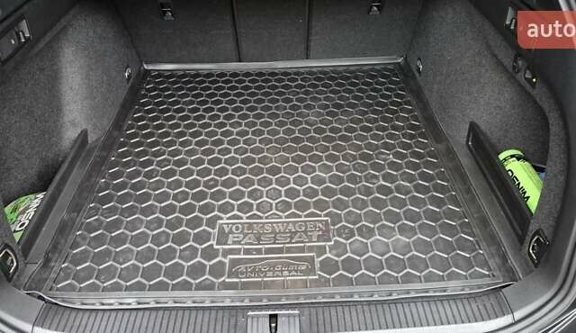 Серый Фольксваген Пассат, объемом двигателя 1.97 л и пробегом 207 тыс. км за 23900 $, фото 13 на Automoto.ua