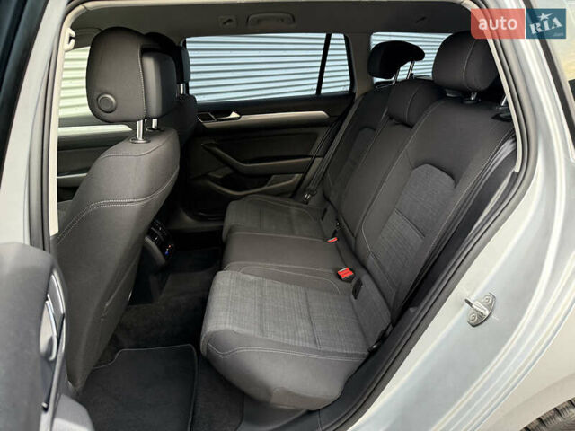 Серый Фольксваген Пассат, объемом двигателя 2 л и пробегом 205 тыс. км за 19500 $, фото 45 на Automoto.ua