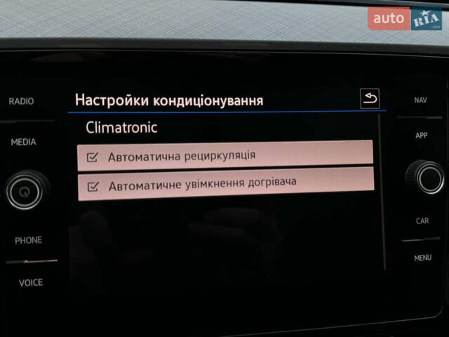 Серый Фольксваген Пассат, объемом двигателя 2 л и пробегом 220 тыс. км за 19800 $, фото 62 на Automoto.ua