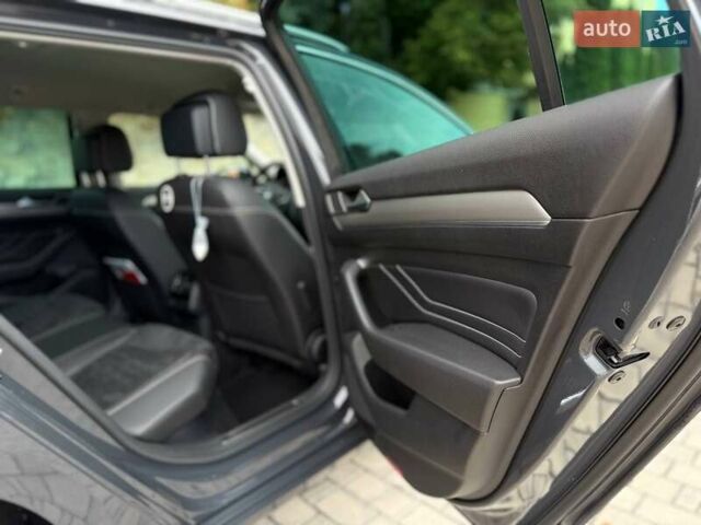 Фольксваген Пассат 2020 в Ужгороде на Automoto.ua Серый Фольксваген Пассат, объемом двигателя 1.97 л и пробегом 190 тыс. км за 20999 $, фото 11 на Automoto.ua