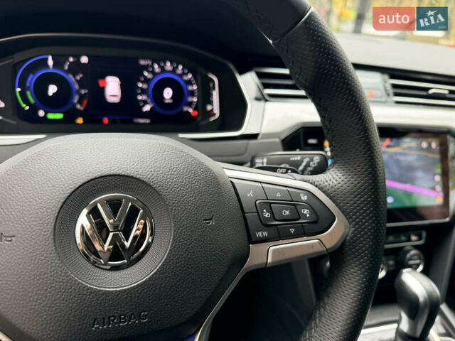 Серый Фольксваген Пассат, объемом двигателя 1.4 л и пробегом 111 тыс. км за 24700 $, фото 32 на Automoto.ua