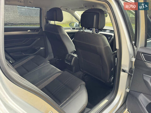 Серый Фольксваген Пассат, объемом двигателя 1.97 л и пробегом 138 тыс. км за 28400 $, фото 38 на Automoto.ua