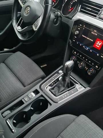 Серый Фольксваген Пассат, объемом двигателя 1.97 л и пробегом 208 тыс. км за 23000 $, фото 12 на Automoto.ua