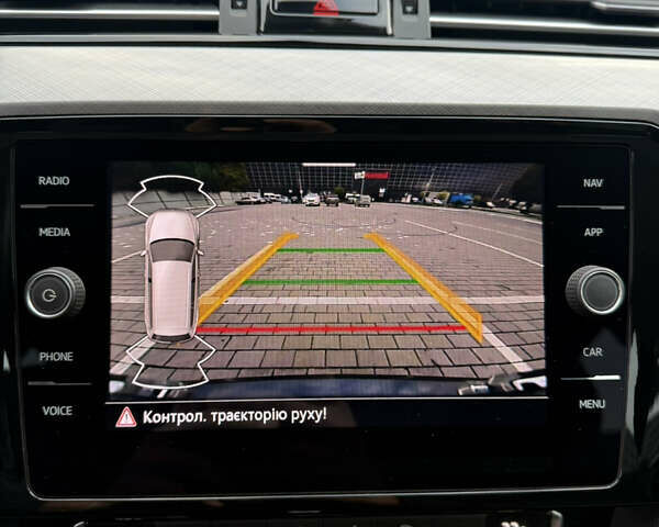 Серый Фольксваген Пассат, объемом двигателя 1.6 л и пробегом 197 тыс. км за 18499 $, фото 10 на Automoto.ua