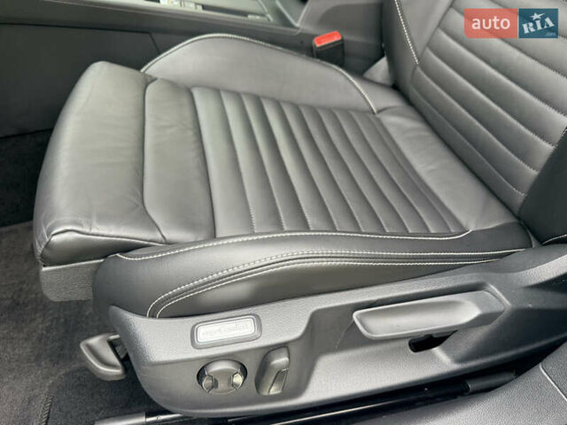 Серый Фольксваген Пассат, объемом двигателя 1.4 л и пробегом 111 тыс. км за 24700 $, фото 12 на Automoto.ua