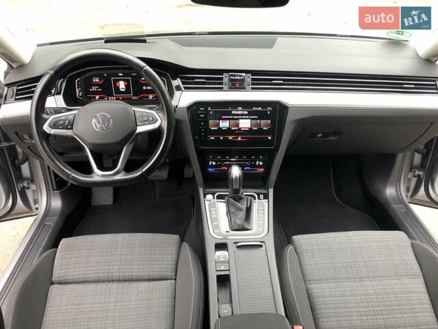 Серый Фольксваген Пассат, объемом двигателя 1.97 л и пробегом 185 тыс. км за 22950 $, фото 41 на Automoto.ua