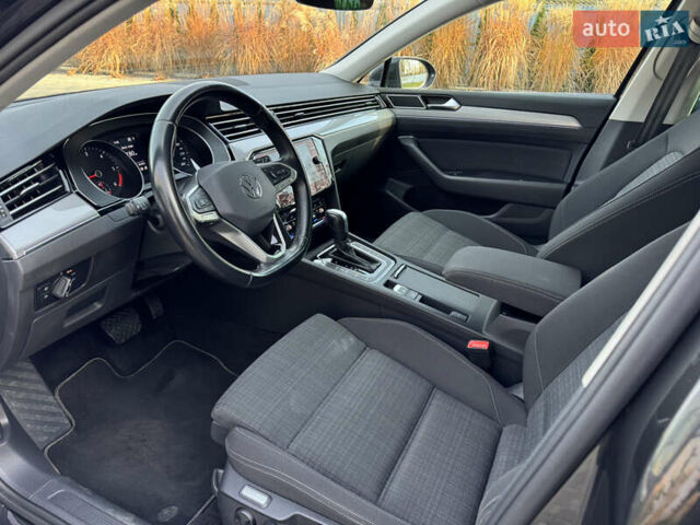 Серый Фольксваген Пассат, объемом двигателя 2 л и пробегом 178 тыс. км за 21900 $, фото 12 на Automoto.ua