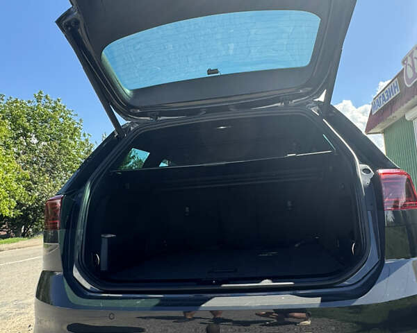 Серый Фольксваген Пассат, объемом двигателя 1.97 л и пробегом 185 тыс. км за 28000 $, фото 12 на Automoto.ua