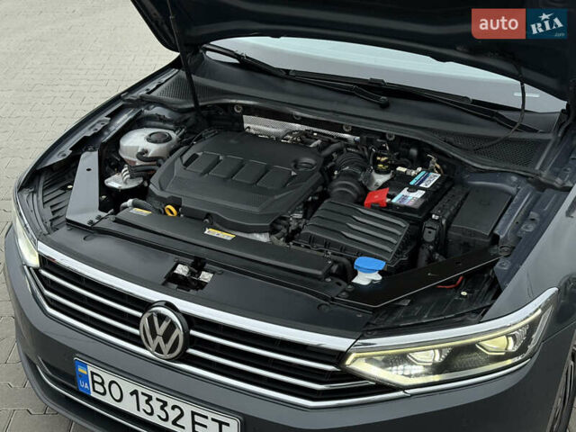 Сірий Фольксваген Пассат, об'ємом двигуна 2 л та пробігом 269 тис. км за 18750 $, фото 44 на Automoto.ua