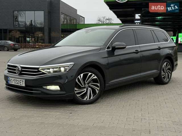 Сірий Фольксваген Пассат, об'ємом двигуна 2 л та пробігом 269 тис. км за 18750 $, фото 1 на Automoto.ua