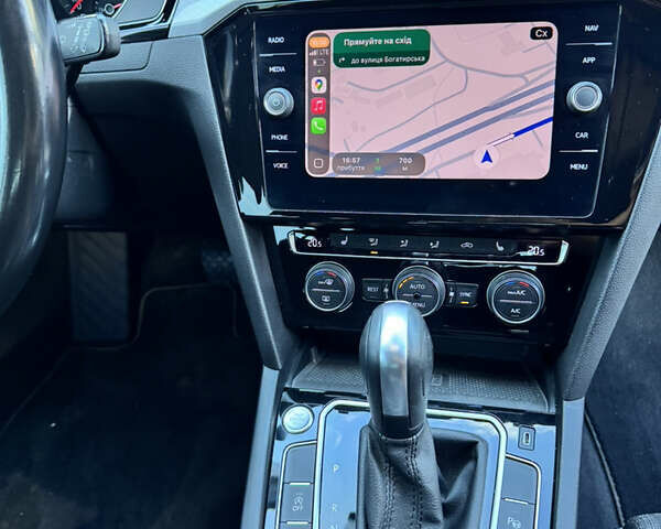 Серый Фольксваген Пассат, объемом двигателя 1.97 л и пробегом 265 тыс. км за 22300 $, фото 33 на Automoto.ua