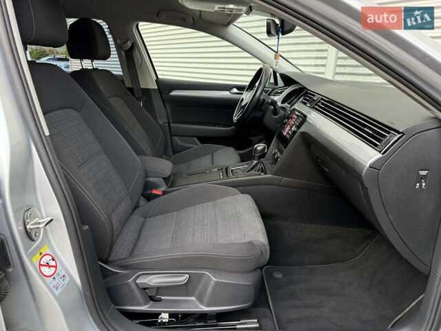 Серый Фольксваген Пассат, объемом двигателя 2 л и пробегом 205 тыс. км за 19500 $, фото 22 на Automoto.ua