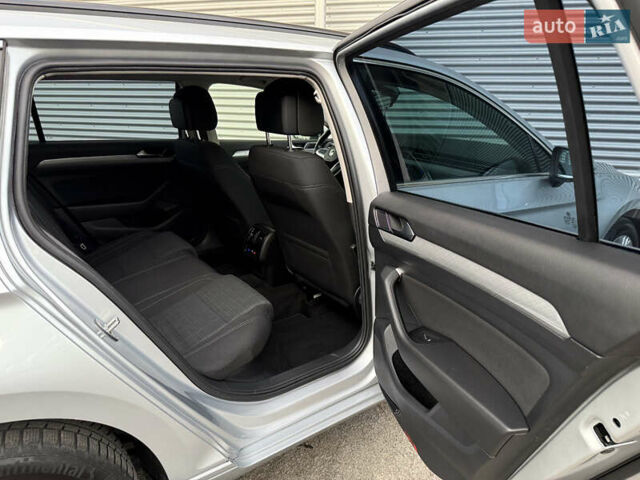 Серый Фольксваген Пассат, объемом двигателя 2 л и пробегом 205 тыс. км за 19500 $, фото 27 на Automoto.ua