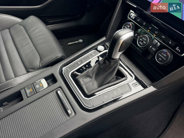 Серый Фольксваген Пассат, объемом двигателя 1.4 л и пробегом 111 тыс. км за 24700 $, фото 29 на Automoto.ua