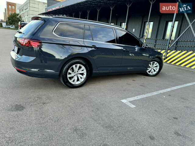 Серый Фольксваген Пассат, объемом двигателя 1.97 л и пробегом 265 тыс. км за 22300 $, фото 28 на Automoto.ua