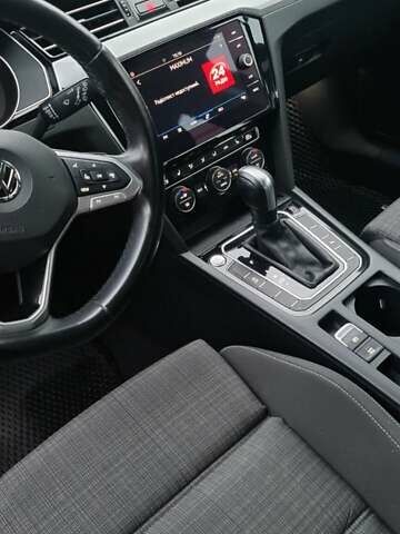 Серый Фольксваген Пассат, объемом двигателя 1.97 л и пробегом 208 тыс. км за 23000 $, фото 9 на Automoto.ua