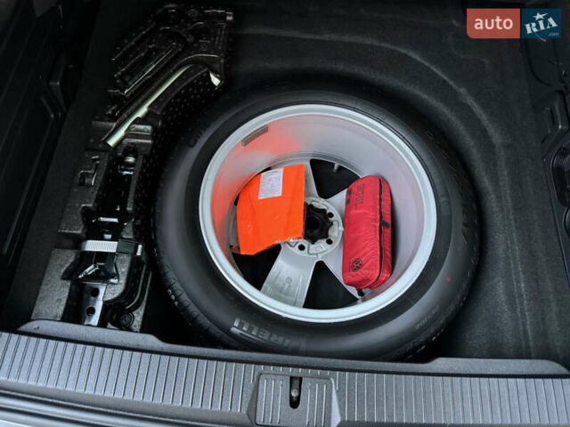 Серый Фольксваген Пассат, объемом двигателя 2 л и пробегом 220 тыс. км за 19800 $, фото 81 на Automoto.ua