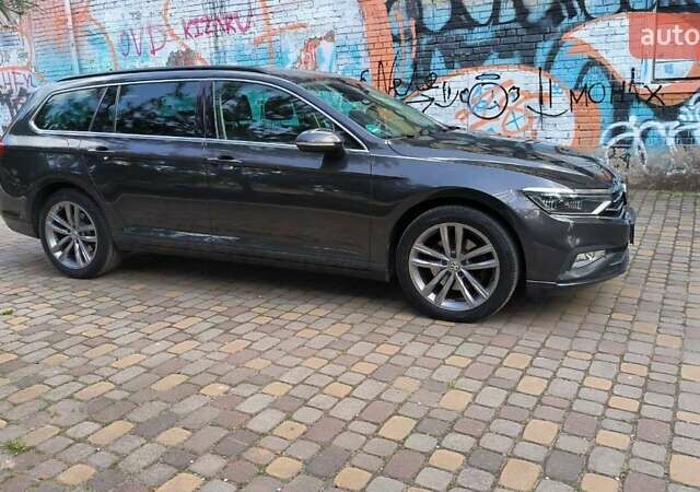 Серый Фольксваген Пассат, объемом двигателя 2 л и пробегом 162 тыс. км за 26000 $, фото 74 на Automoto.ua