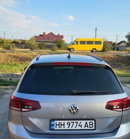 Серый Фольксваген Пассат, объемом двигателя 1.97 л и пробегом 207 тыс. км за 23000 $, фото 1 на Automoto.ua