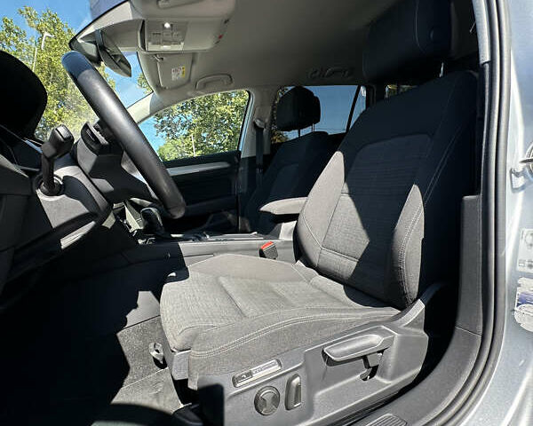 Серый Фольксваген Пассат, объемом двигателя 1.97 л и пробегом 170 тыс. км за 22200 $, фото 17 на Automoto.ua