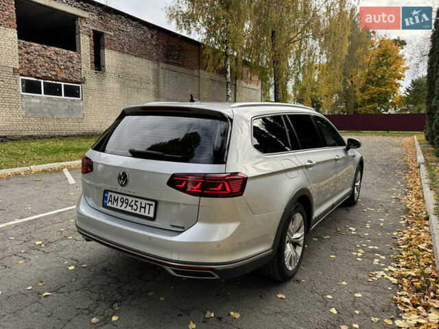Серый Фольксваген Пассат, объемом двигателя 1.97 л и пробегом 138 тыс. км за 28400 $, фото 6 на Automoto.ua