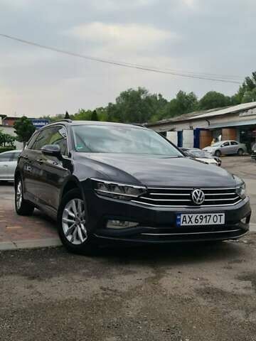 Серый Фольксваген Пассат, объемом двигателя 1.97 л и пробегом 208 тыс. км за 23000 $, фото 10 на Automoto.ua