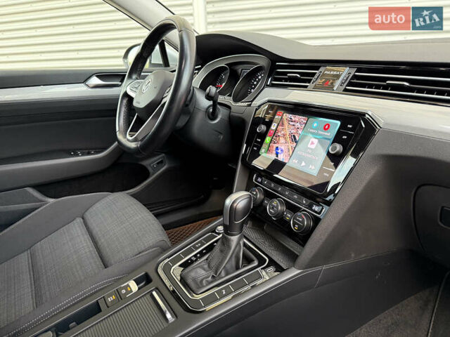 Серый Фольксваген Пассат, объемом двигателя 2 л и пробегом 205 тыс. км за 19500 $, фото 26 на Automoto.ua