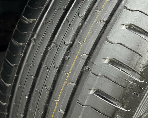 Сірий Фольксваген Пассат, об'ємом двигуна 2 л та пробігом 200 тис. км за 20500 $, фото 63 на Automoto.ua