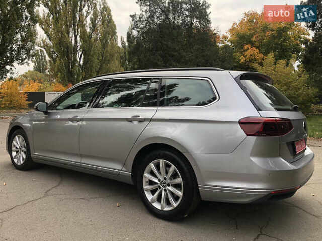 Серый Фольксваген Пассат, объемом двигателя 1.97 л и пробегом 185 тыс. км за 22950 $, фото 5 на Automoto.ua