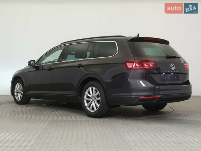 Сірий Фольксваген Пассат, об'ємом двигуна 1.6 л та пробігом 136 тис. км за 18500 $, фото 7 на Automoto.ua