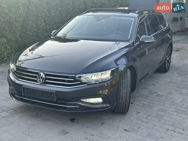 Серый Фольксваген Пассат, объемом двигателя 1.97 л и пробегом 188 тыс. км за 22700 $, фото 3 на Automoto.ua