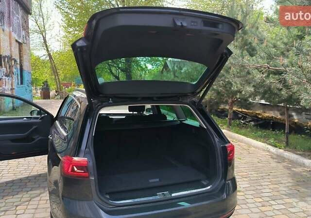 Серый Фольксваген Пассат, объемом двигателя 2 л и пробегом 162 тыс. км за 26000 $, фото 24 на Automoto.ua