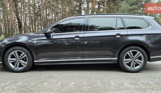 Серый Фольксваген Пассат, объемом двигателя 1.97 л и пробегом 207 тыс. км за 23900 $, фото 3 на Automoto.ua