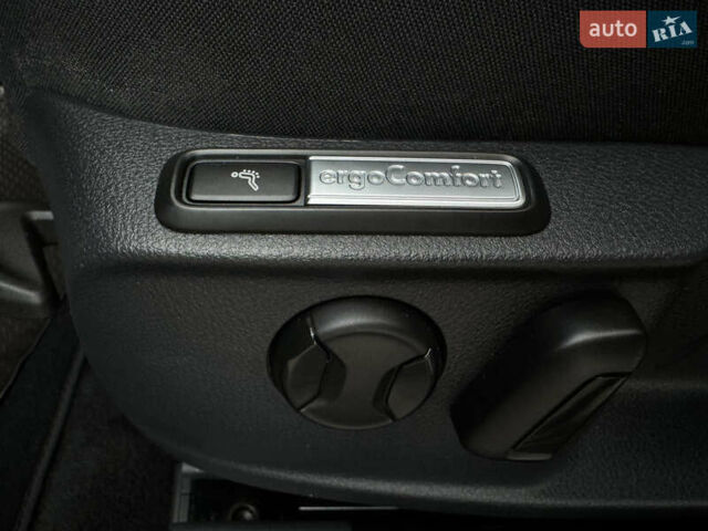 Серый Фольксваген Пассат, объемом двигателя 2 л и пробегом 220 тыс. км за 19800 $, фото 38 на Automoto.ua