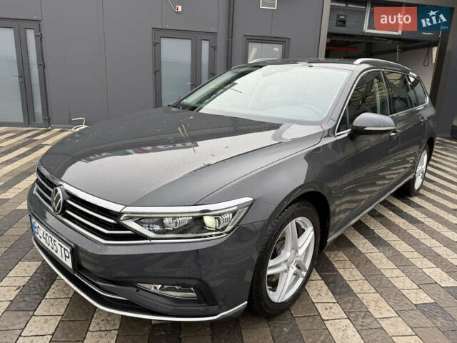 Серый Фольксваген Пассат, объемом двигателя 1.97 л и пробегом 220 тыс. км за 20990 $, фото 4 на Automoto.ua